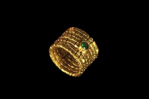 Band Spot 1 - Green Onix Gold-Plated Brass Ring