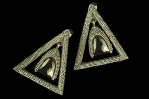 Triangle Motion 1 – Silver Stud Earrings with Black Spinel+ Triangle Motion 1 - Silver Stud Earrings with Black Spinel
